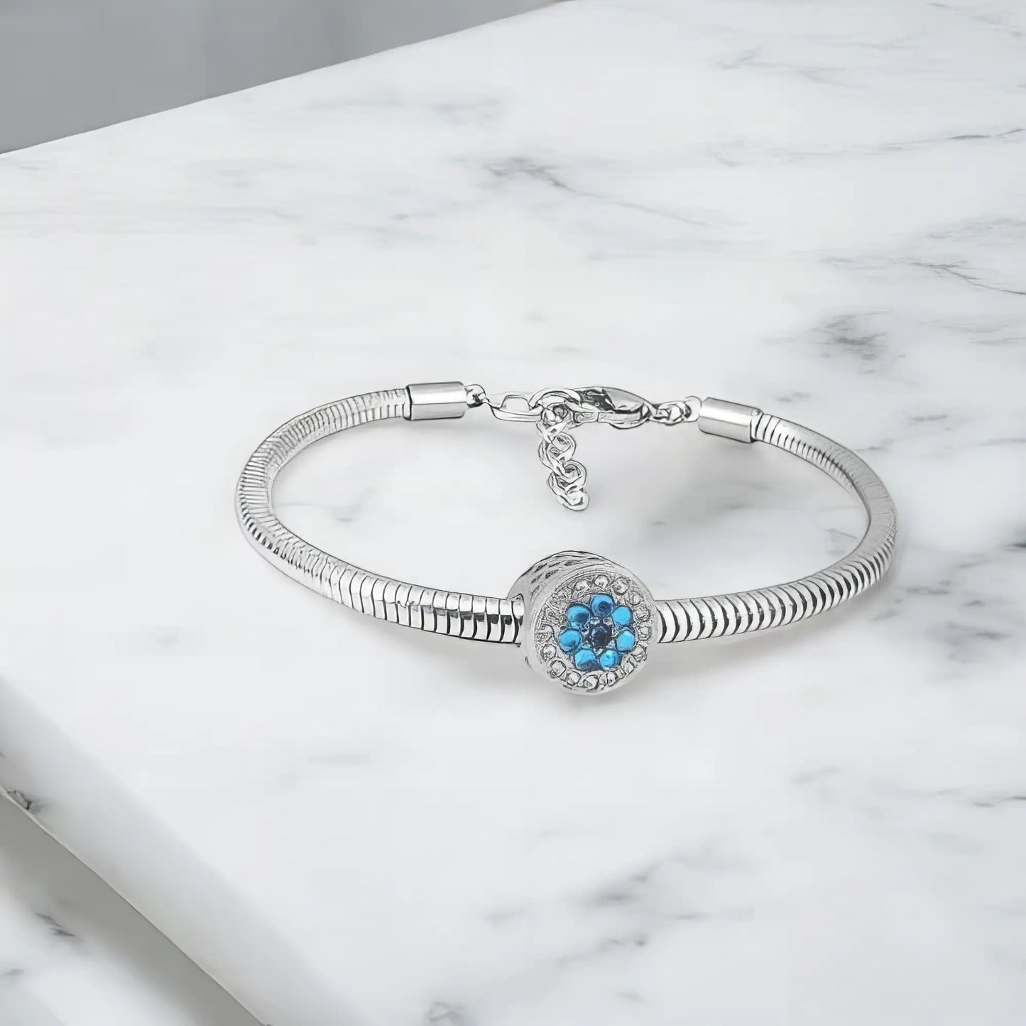 Ατσάλινο βραχιόλι με charm (B3258)
