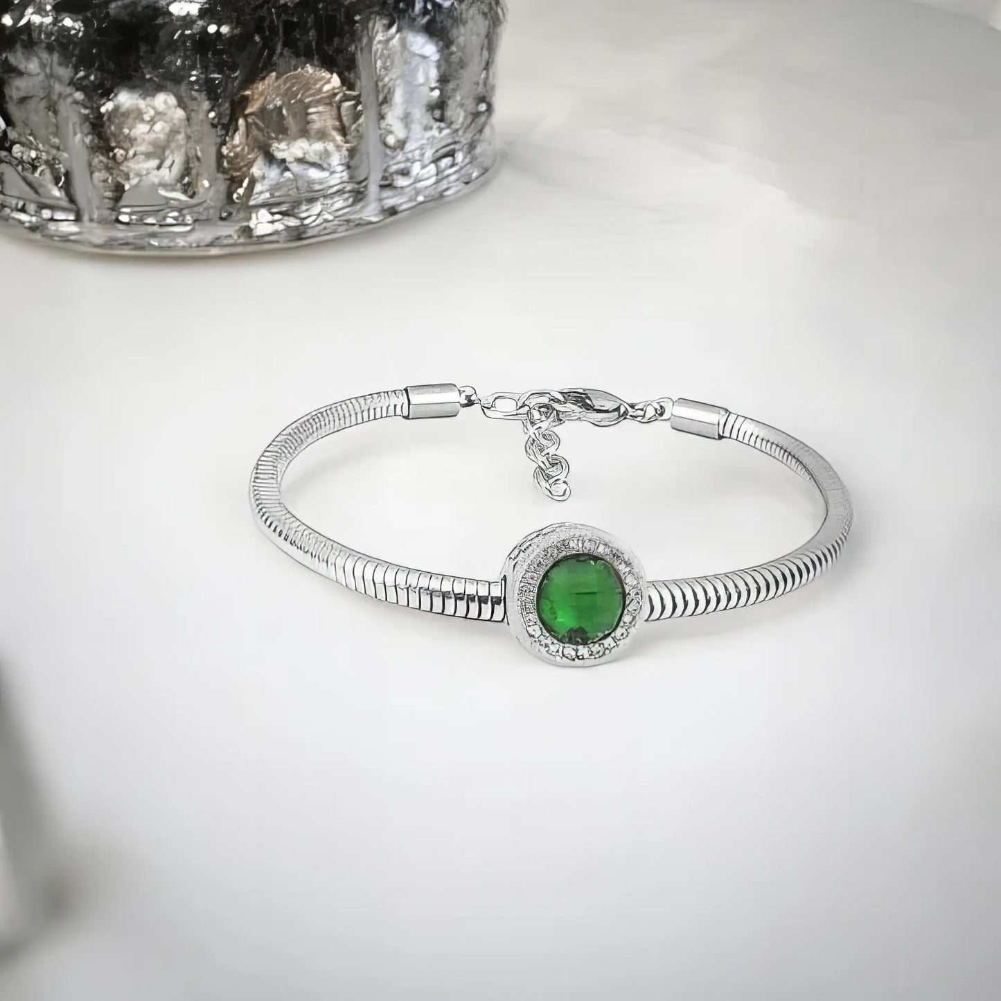 Ατσάλινο βραχιόλι με charm (B3264)