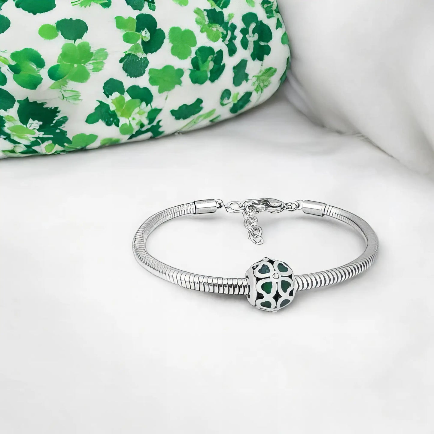 Ατσάλινο βραχιόλι με charm (B3293)