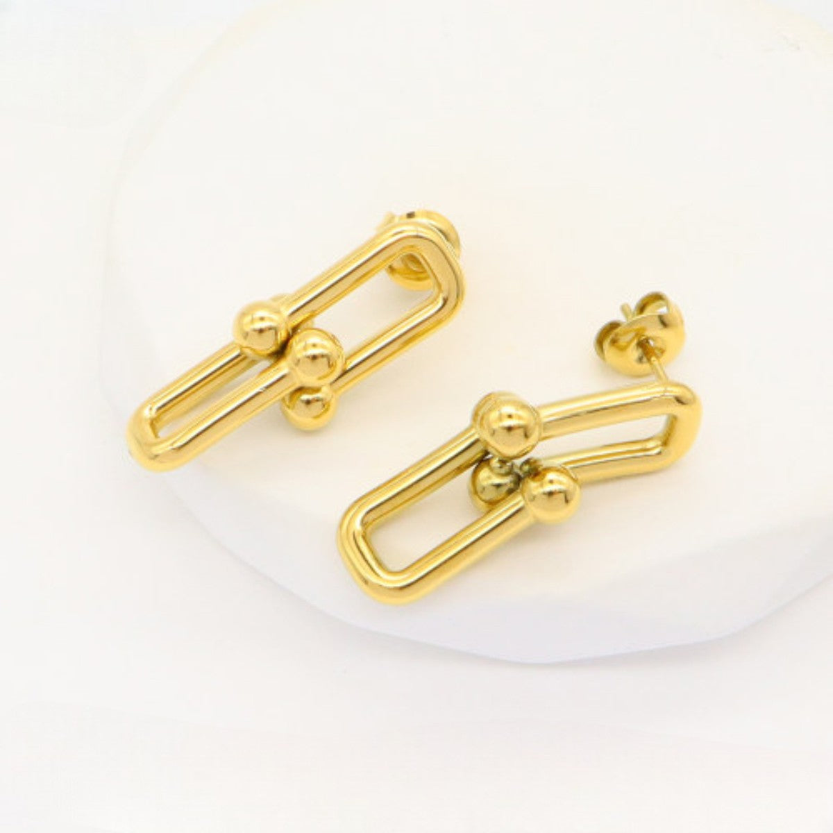 Ατσάλινα Χρυσά Σκουλαρίκια 16 x 10 mm με Γεωμετρικό Design (E3353)