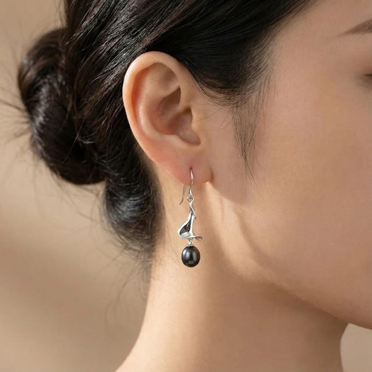 Σκουλαρίκια από Ασήμι 925 μάκρος 3.6cm με Μαύρα Μαργαριτάρια του Γλυκού Νερού (PE006)