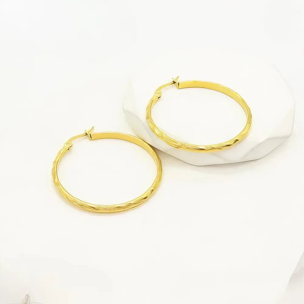 Ατσάλινα σκουλαρίκια κρίκοι επιχρυσωμένοι 3.9cm (E3107) - charmy.gr