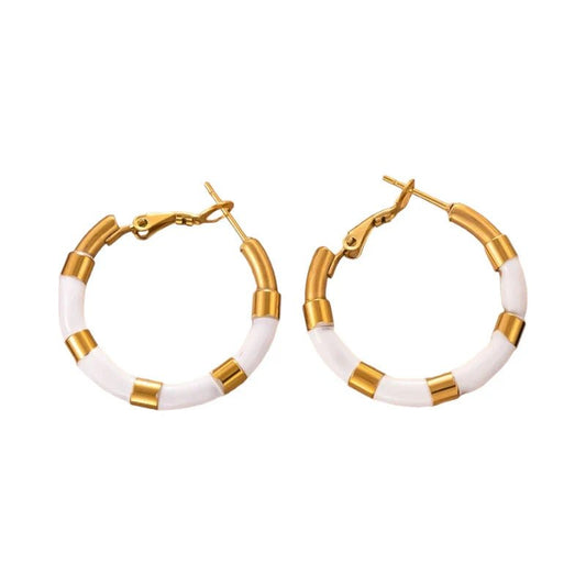 Ατσάλινα σκουλαρίκια κρίκοι με άσπρο σμάλτο (E1392) - charmy.gr