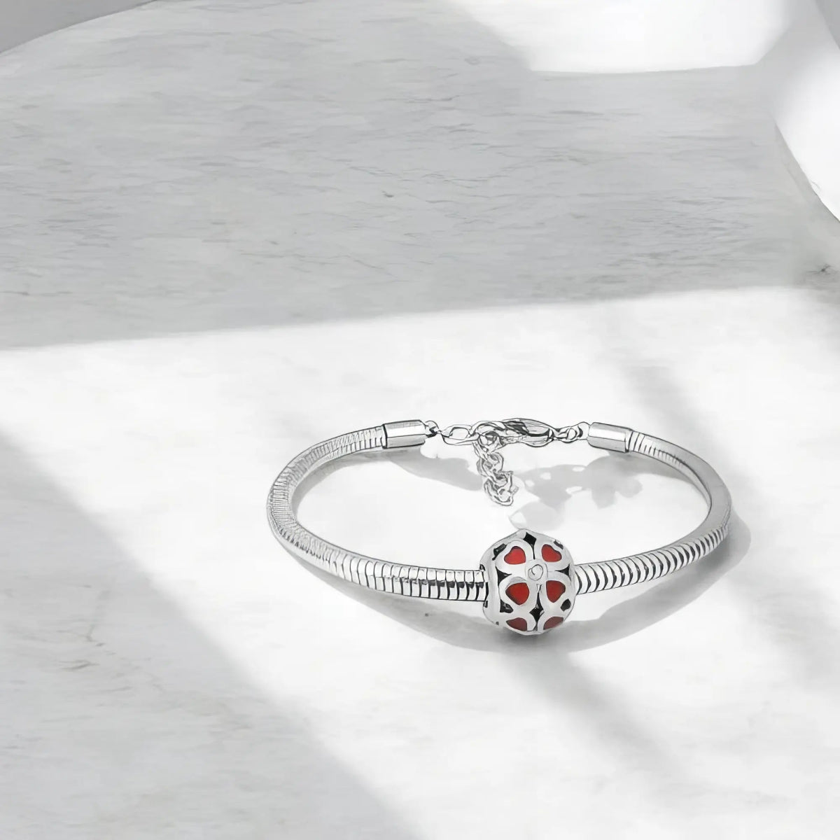 Ατσάλινο βραχιόλι με charm (B3294) - charmy.gr