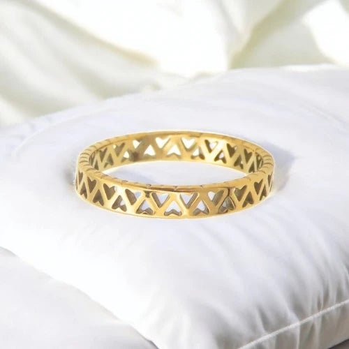 Ατσάλινο δαχτυλίδι με γεωμετρικό σχέδιο (R3096) - charmy.gr