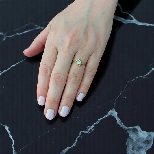 Ατσάλινο δαχτυλίδι μονόπετρο επιχρυσωμένο (R3102) - charmy.gr