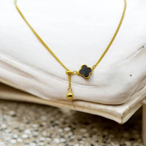 Ατσάλινο κολιέ επιχρυσωμένο με τετράφυλλο τριφύλλι (N3125) - charmy.gr