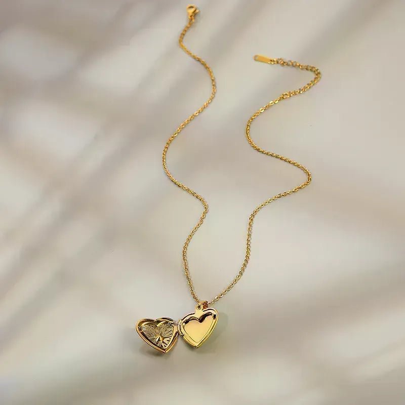 Ατσάλινο κολιέ καρδιά που ανοίγει επιχρυσωμένο 18k (N1570)