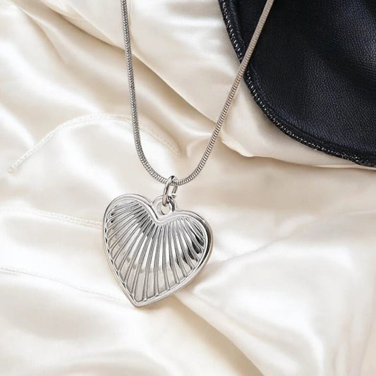 Ατσάλινο κολιέ καρδιά χρώμα ασημί (N1590) - charmy.gr