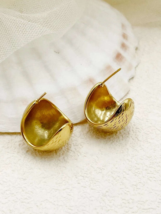 Γυναικεία ατσάλινα σκουλαρίκια κρίκοι κοντοί χοντροί επιχρυσωμένοι (E1320)