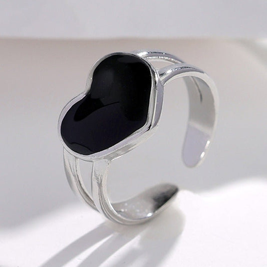 Ατσάλινο δαχτυλίδι καρδιά με μαύρο σμάλτο χρώμα ασημί one size (R1331) - ring – charmy.gr