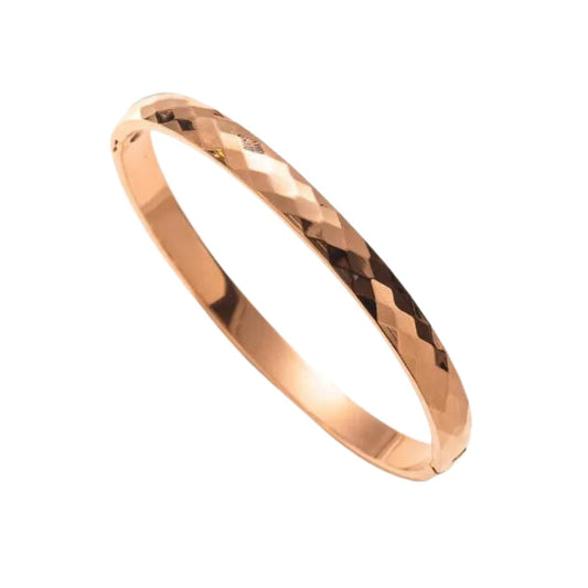 Βραχιόλι χειροπέδα ατσάλινη με γεωμετρικά σχέδια ροζ χρυσό (B1484) - bracelet - charmy.gr