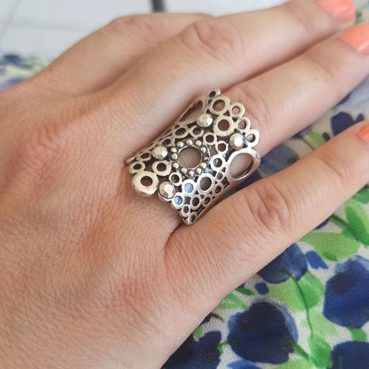 Χειροποίητο δαχτυλίδι που καλύπτει το δάχτυλο με γεωμετρικά σχέδια επαργυρωμένα (R1291) - ring - charmy.gr