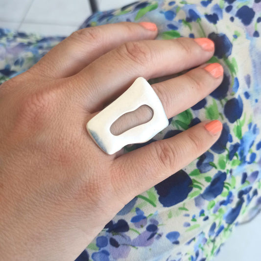 Χειροποίητο δαχτυλίδι ρυθμιζόμενo με εντυπωσιακό σχεδιασμό επαργυρωμένο (R1325) - ring - charmy.gr