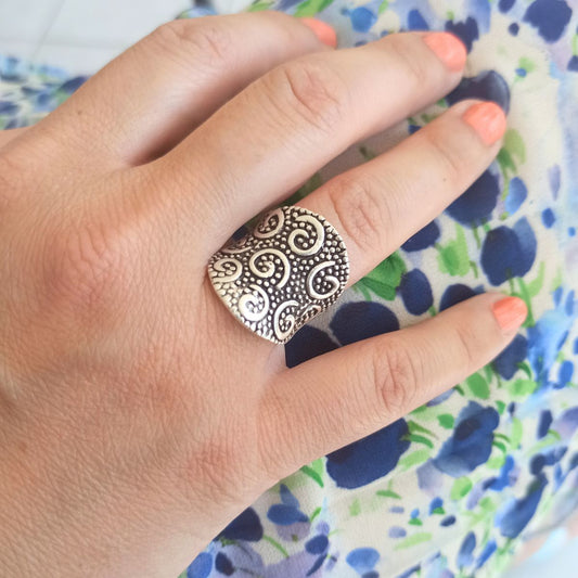 Χειροποίητο δαχτυλίδι ρυθμιζόμενo με γεωμετρικά σχέδια επαργυρωμένο (R1311) - ring - charmy.gr