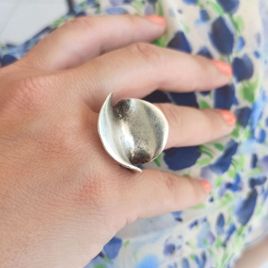 Χειροποίητο δαχτυλίδι ρυθμιζόμενo με μοντέρνο εντυπωσιακό σχεδιασμό επαργυρωμένο (R1321) - ring - charmy.gr