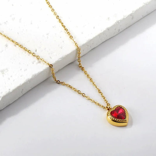 Γυναικείο κολιέ ατσάλινο καρδιά με κόκκινη πέτρα ζιργκόν επιχρυσωμένο - necklace - charmy.gr