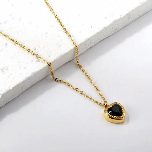 Γυναικείο κολιέ ατσάλινο καρδιά με μαύρη πέτρα ζιργκόν επιχρυσωμένο - necklace - charmy.gr