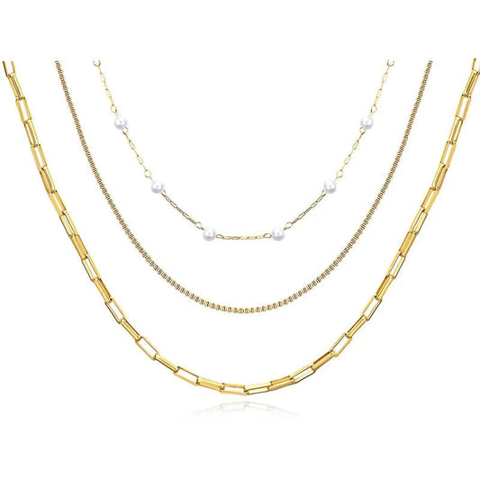 Κολιέ ατσάλινο τριπλό με δύο κλασικές αλυσίδες λαιμού και μία με πέρλες επιχρυσωμένο (N1347) - necklace - charmy.gr