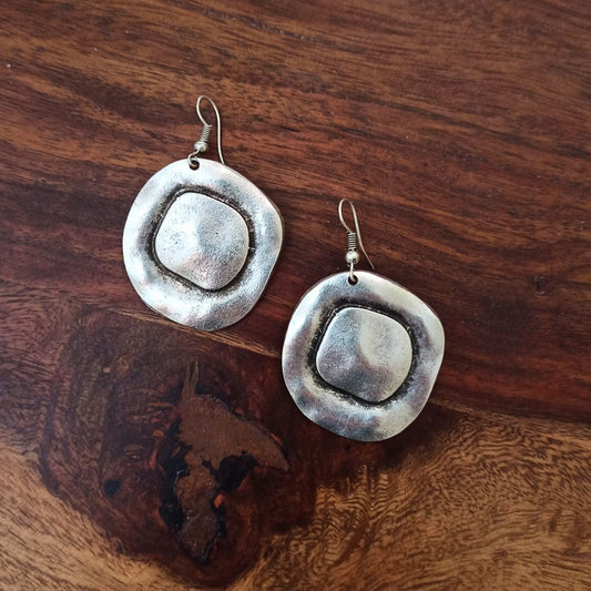Χειροποίητα κρεμαστά σκουλαρίκια boho επαργυρωμένα 4 εκ (E1303) - earrings - charmy.gr