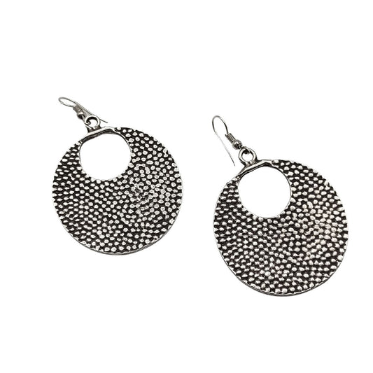 Κρεμαστά σκουλαρίκια κυκλικά με ανάγλυφο σχέδιο boho 5εκ (E1285) - earrings - charmy.gr
