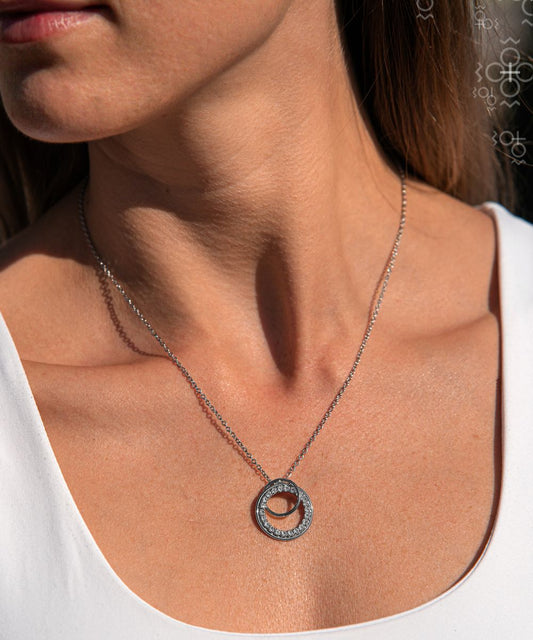 Χειροποίητο κολιέ με κυκλικά στοιχεία με κρύσταλλα (F1036) – necklace – charmy.gr