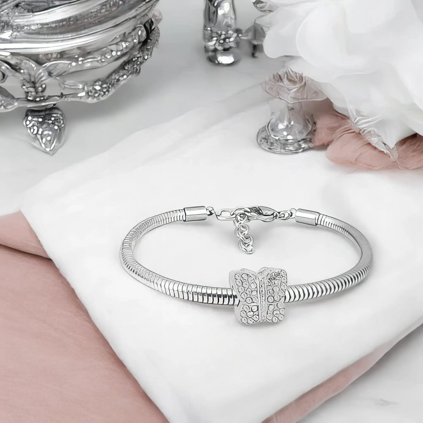 Ατσάλινο βραχιόλι με charm (B3275)