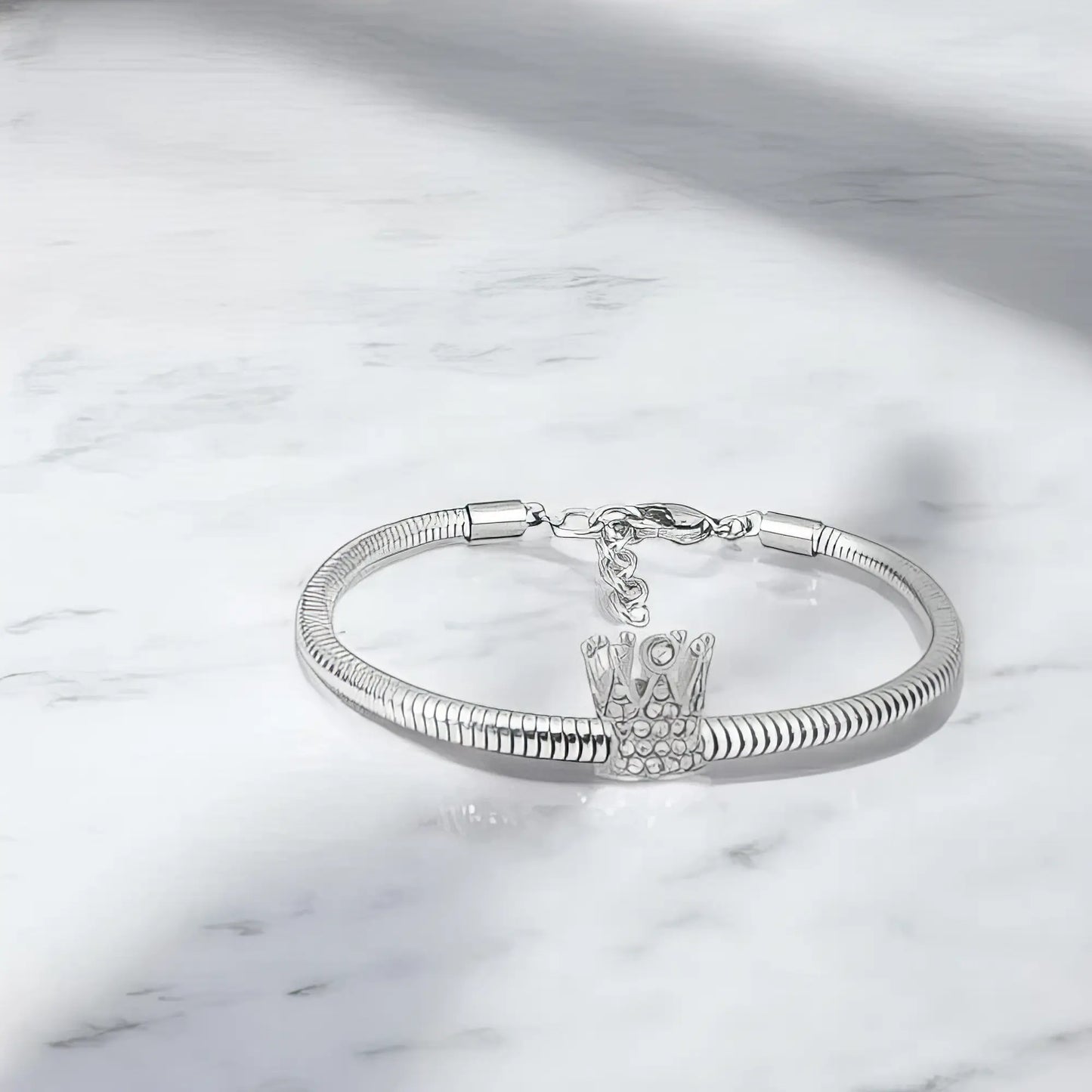Ατσάλινο βραχιόλι με charm (B3283)