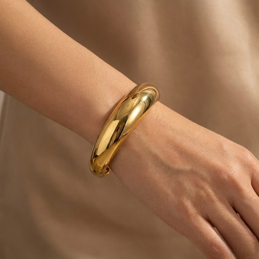 Ατσάλινο Χρυσό Βραχιόλι Cuff με Γυαλιστερό Φινίρισμα (B1756)