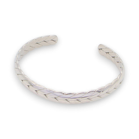 Ατσάλινο Ασημί Βραχιόλι Cuff με Ανάγλυφο Πλεξούδα Design (BA1022)