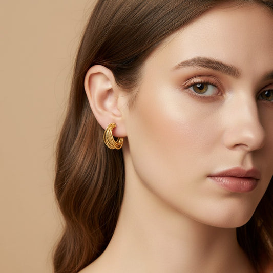 Ατσάλινα Χρυσά Σκουλαρίκια Κρίκοι 1.8 cm με Πολυστρωματικό Σχέδιο (E1616)