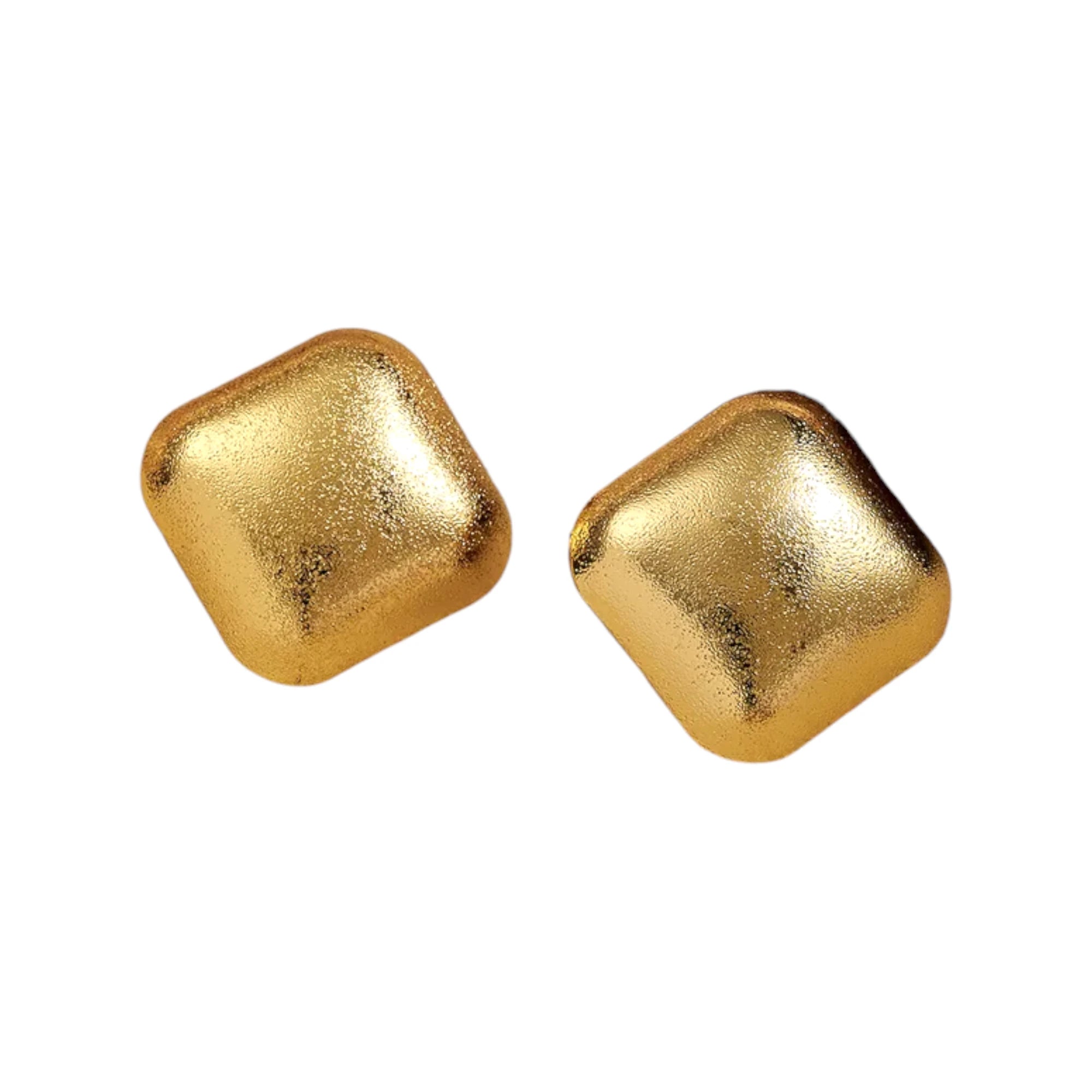 Ατσάλινα Χρυσά Σκουλαρίκια 3 cm με Ματ Γεωμετρικό Design (E1618)