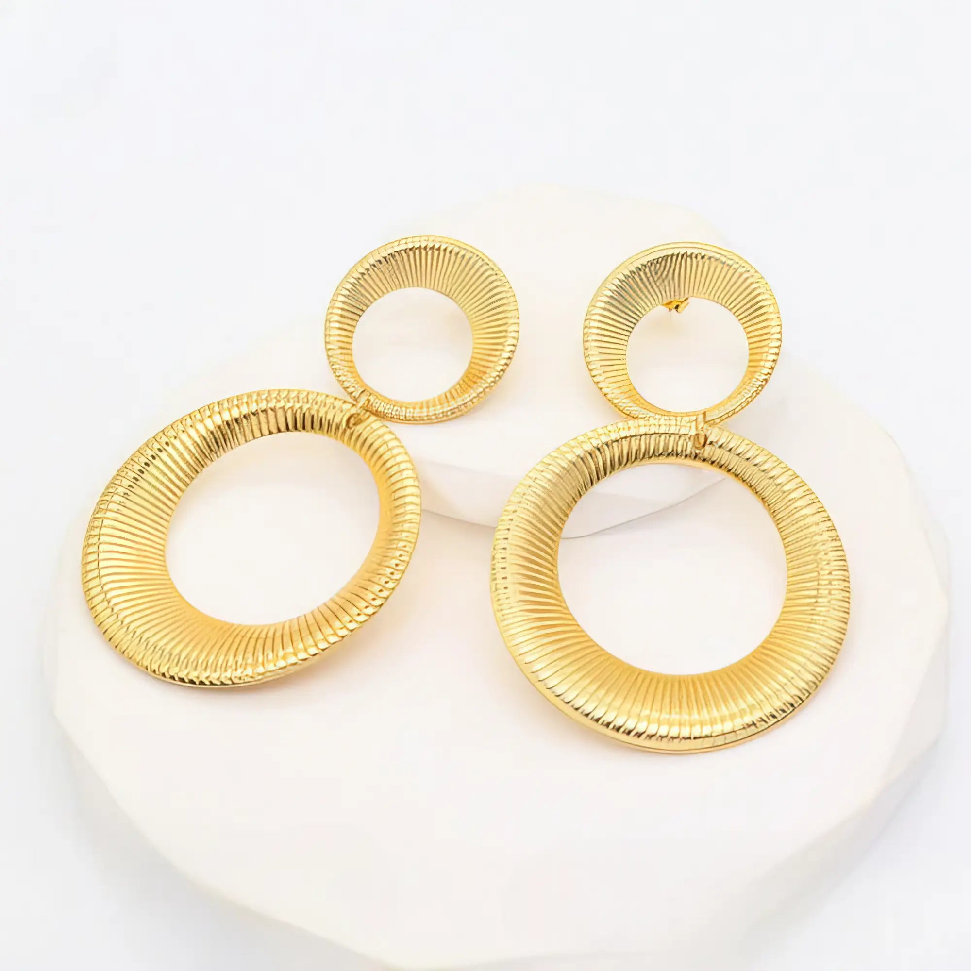 Σκουλαρίκια από ανοξείδωτο ατσάλι με διπλούς κύκλους – 4,7 cm (E3333)