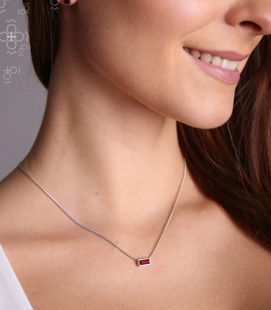 Κολιέ με ορθογώνιο μοτίφ και διαφανές κρύσταλλο Swarovski (F1143)