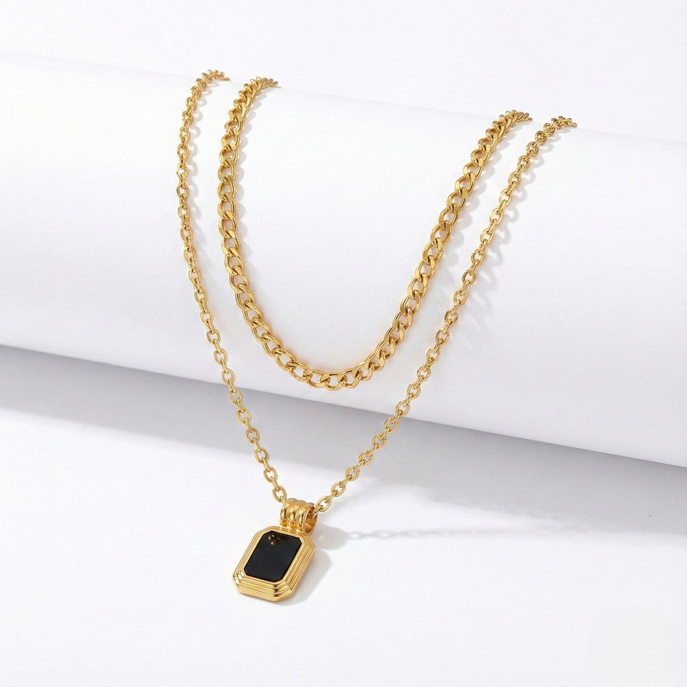 Κολιέ διπλή αλυσίδα με ορθογώνιο μαύρο μενταγιόν, από ατσάλι (N1836)