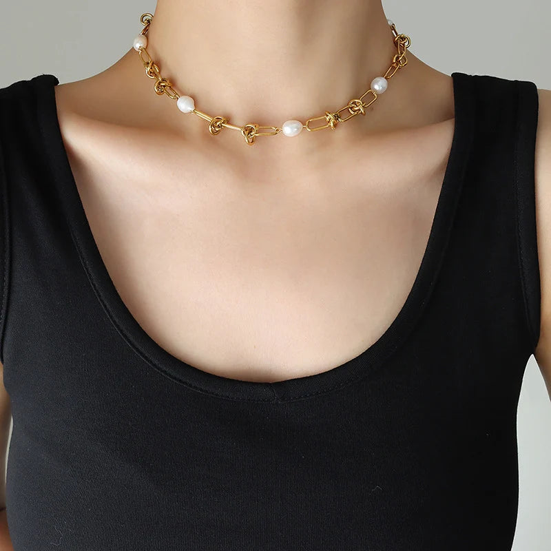 Χρυσό Ατσάλινο Κολιέ Choker 316L με Πέρλες (N5048)