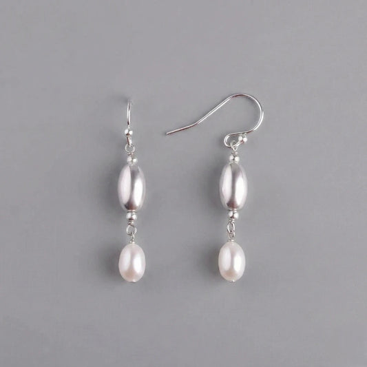 Ασημένια 925 Σκουλαρίκια Μάκρος 3.5cm με Οβάλ Μαργαριτάρια Γλυκού Νερού (PE019)