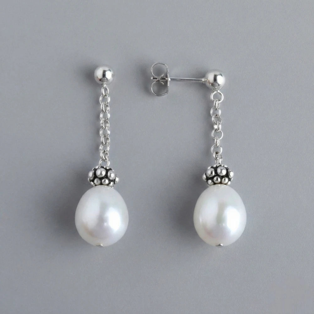 Ασημένια 925 Σκουλαρίκια Μάκρος 3.5cm με Οβάλ Μαργαριτάρια Γλυκού Νερού (PE021)