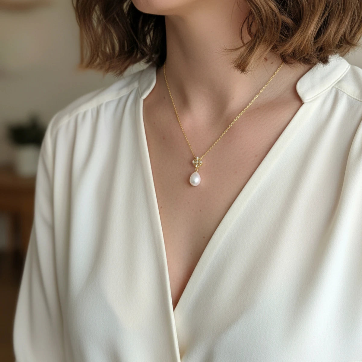 Ασημένιο 925 Κολιέ με Μαργαριτάρι Γλυκού Νερού & Ζιργκόν Επιχρυσωμένο (PN032)