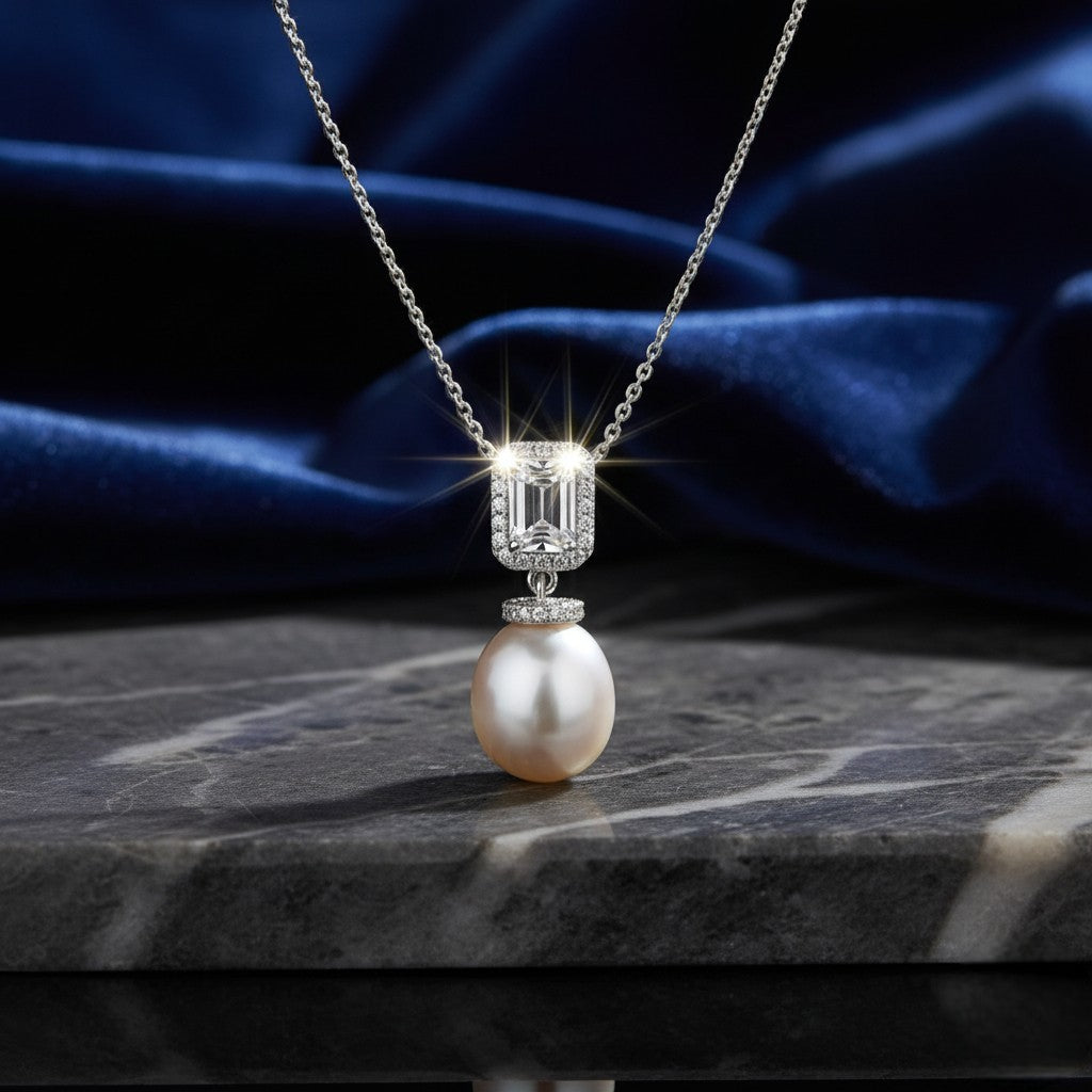 Ασημένιο 925 Κολιέ με Μαργαριτάρι Γλυκού Νερού & Ζιργκόν (PN037)