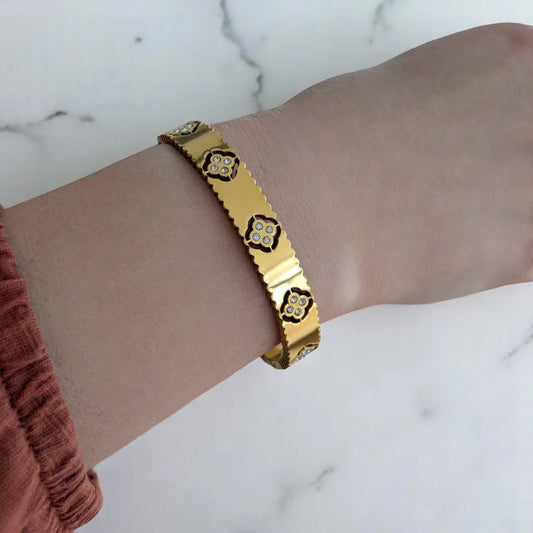 Επιχρυσωμένο Ατσάλινο Βραχιόλι "Cuff" με Σχέδιο και Ζιργκόν (Β3365)
