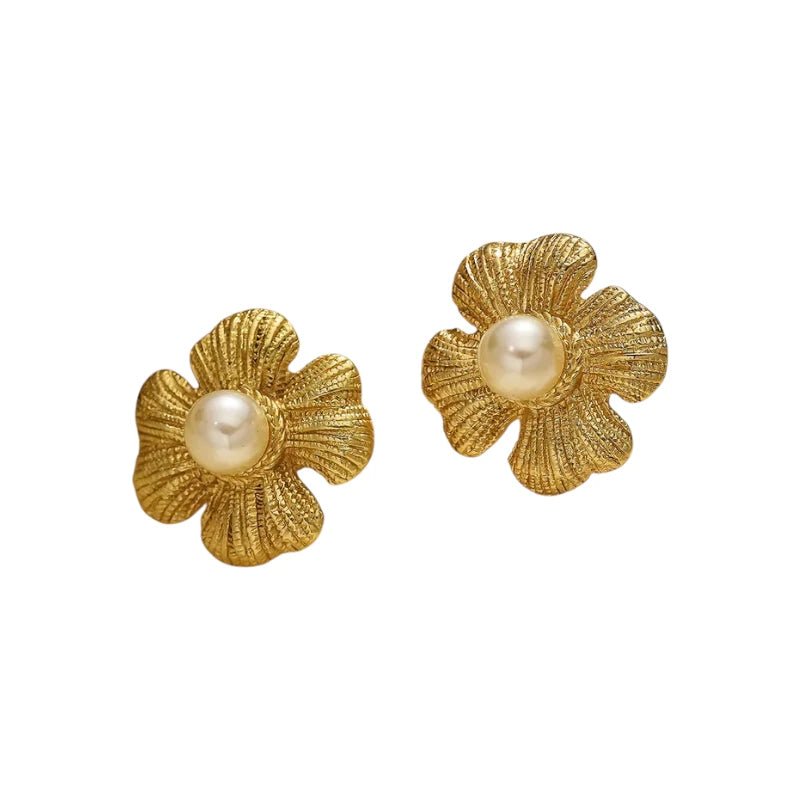 Ατσάλινα καρφωτά σκουλαρίκια λουλούδι με πέρλα (E1514) - charmy.gr