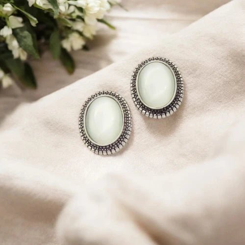 Ατσάλινα καρφωτά σκουλαρίκια με άσπρη πέτρα 3.1cm (E3076) - charmy.gr