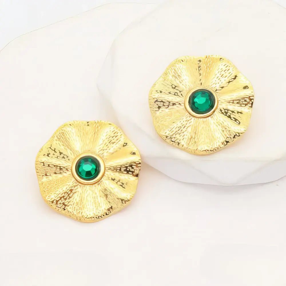 Ατσάλινα σκουλαρίκια σε σχήμα λουλουδιού με πράσινη πέτρα (E3256) - charmy.gr