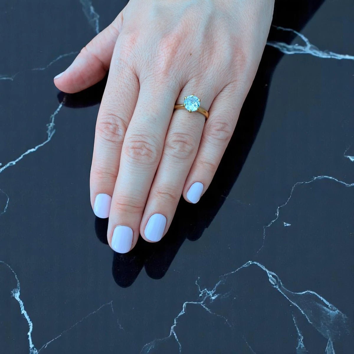 Ατσάλινο δαχτυλίδι μονόπετρο επιχρυσωμένο (R3106) - charmy.gr