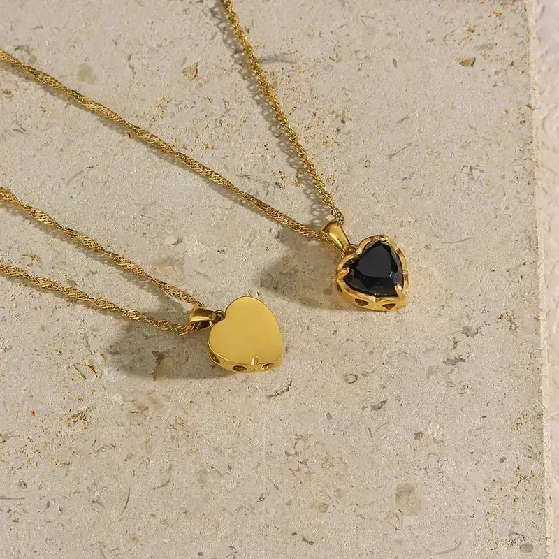 Ατσάλινο κολιέ μαύρη καρδιά ζιργκόν επιχρυσωμένο 18k (N1575) - charmy.gr