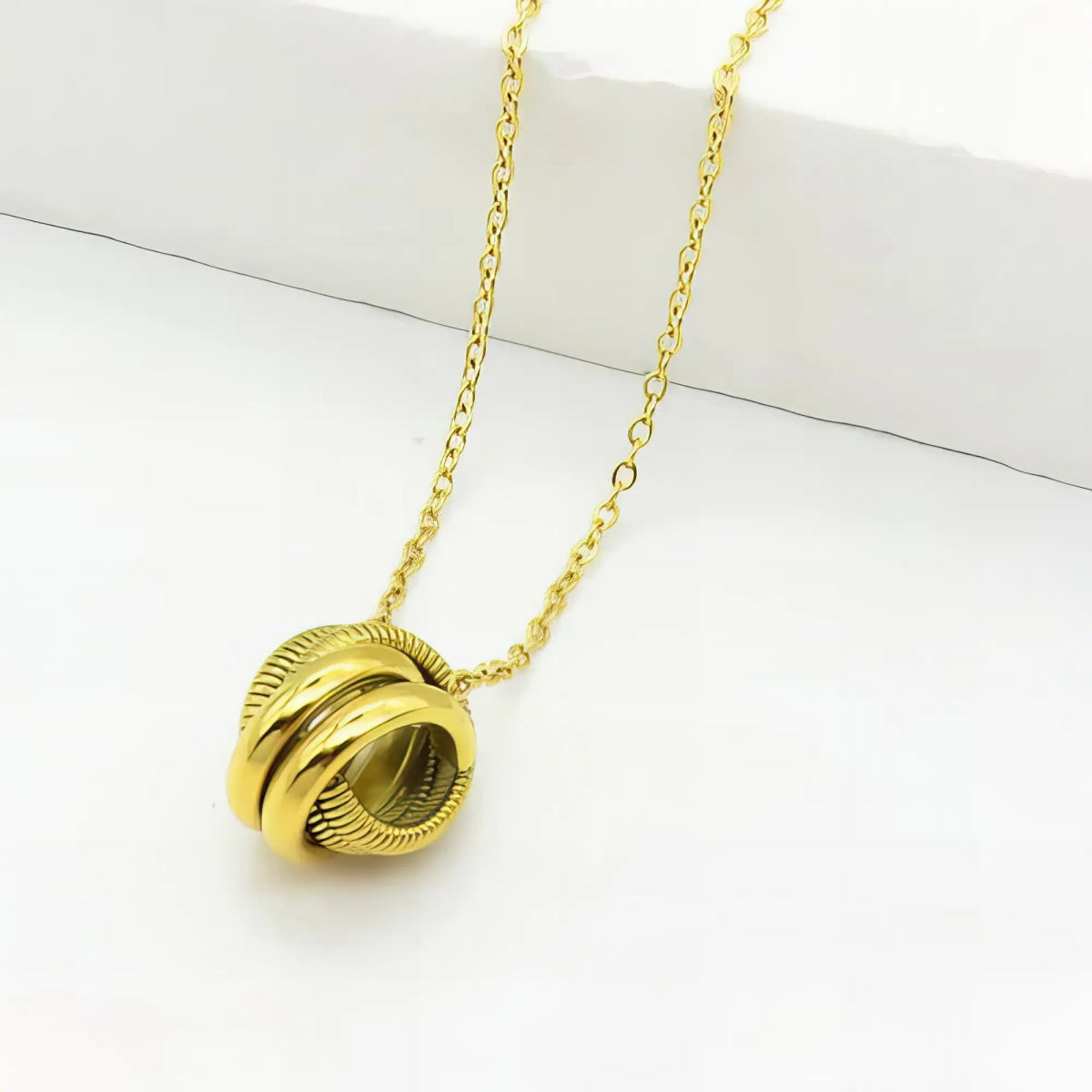 Ατσάλινο Κολιέ με Μοντέρνο Στοιχείο (N3047) - charmy.gr