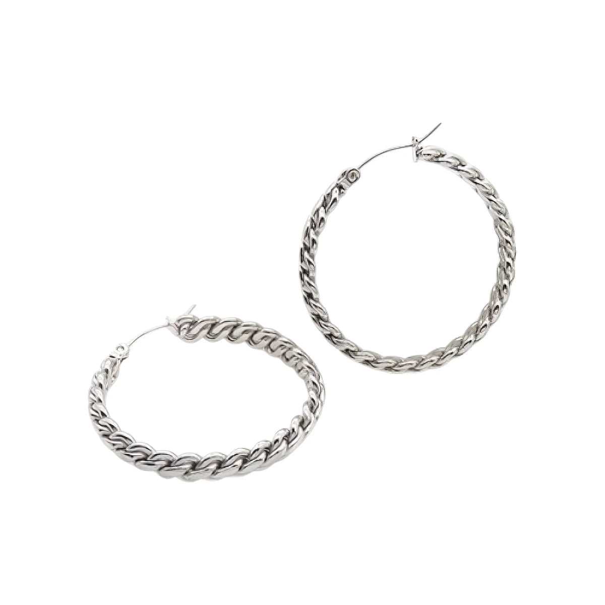 Ατσάλινοι Κρίκοι με Πλέξη (Ασημί) 3.4cm (E3135) - charmy.gr