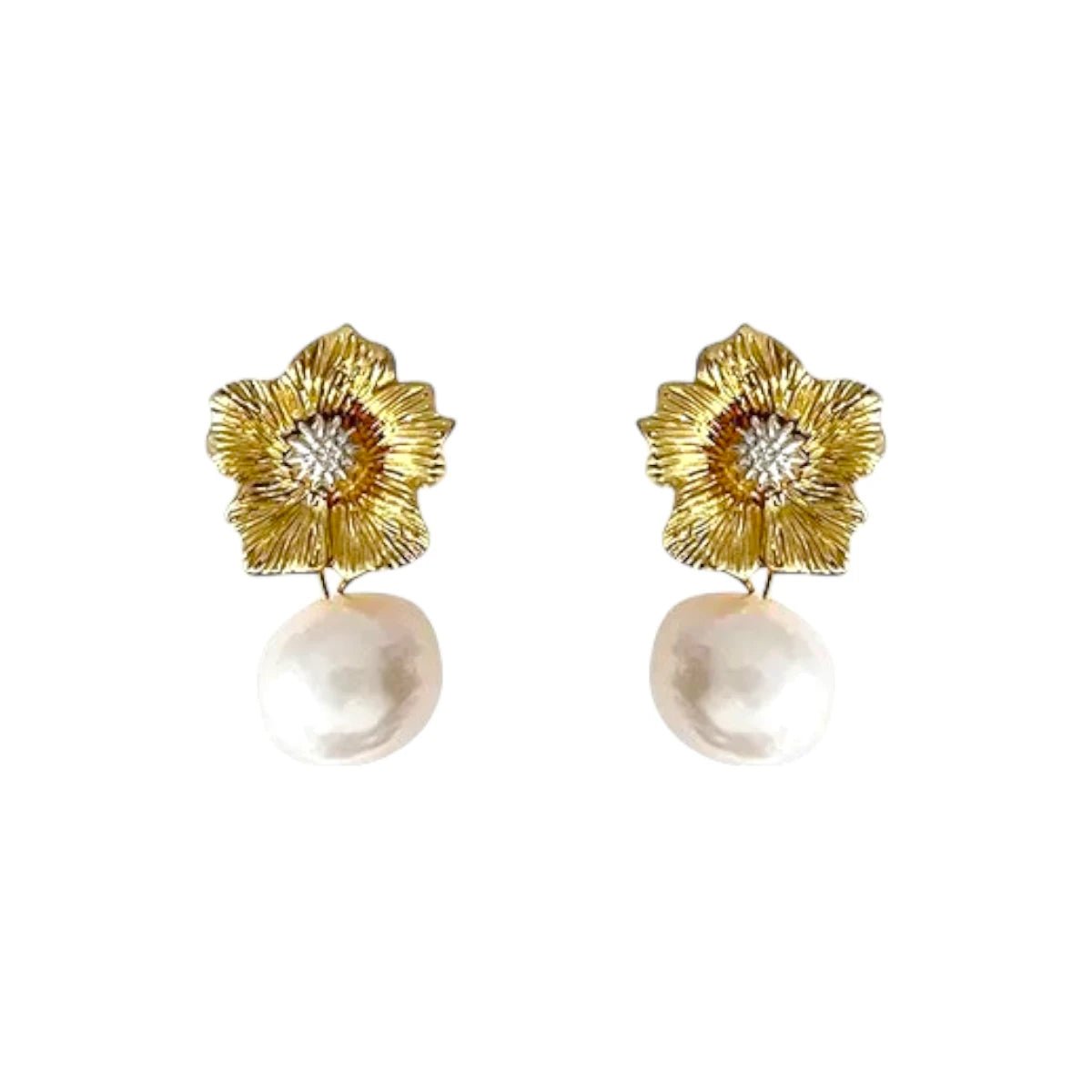 Σκουλαρίκια χάλκινα λουλούδι με μαργαριτάρι του γλυκού νερού 2cm (E1552) - charmy.gr