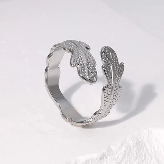 Γυναικείο ατσάλινο ρυθμιζόμενο δαχτυλίδι ασημί φτερό (R1276) - rings - charmy.gr